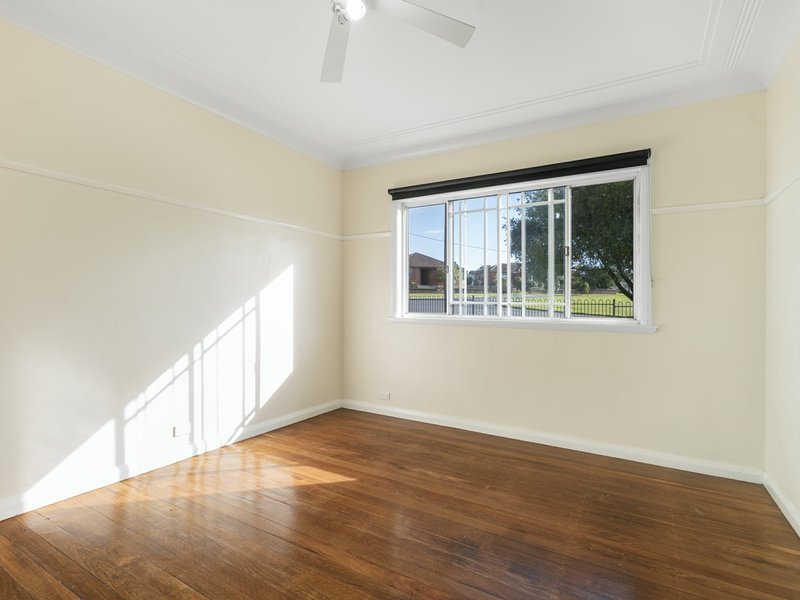 Photo - 37 Bruntnell Street, Taree NSW 2430 - Image 10