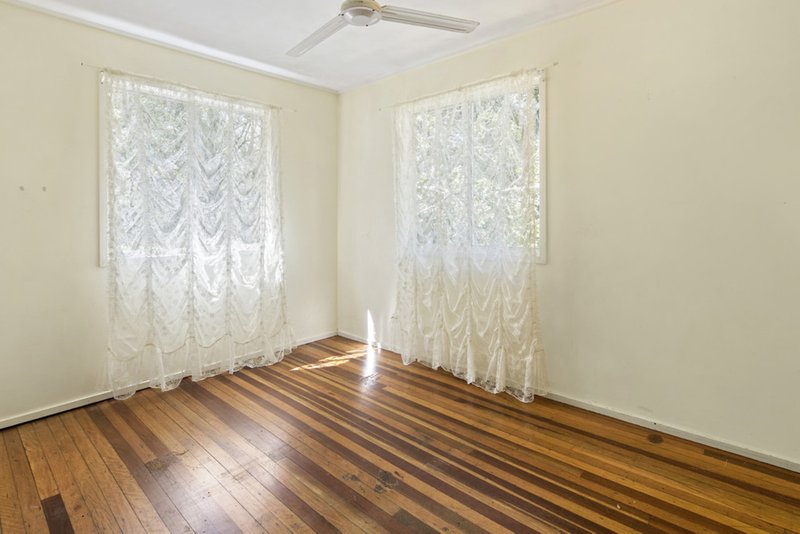 Photo - 37 Buccleugh Street, Moffat Beach QLD 4551 - Image 7