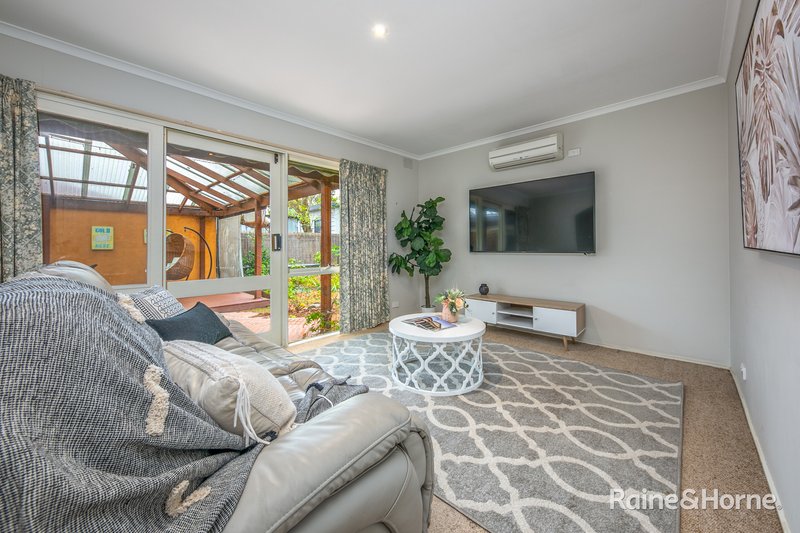 Photo - 37 Burke Road, Sunbury VIC 3429 - Image 4