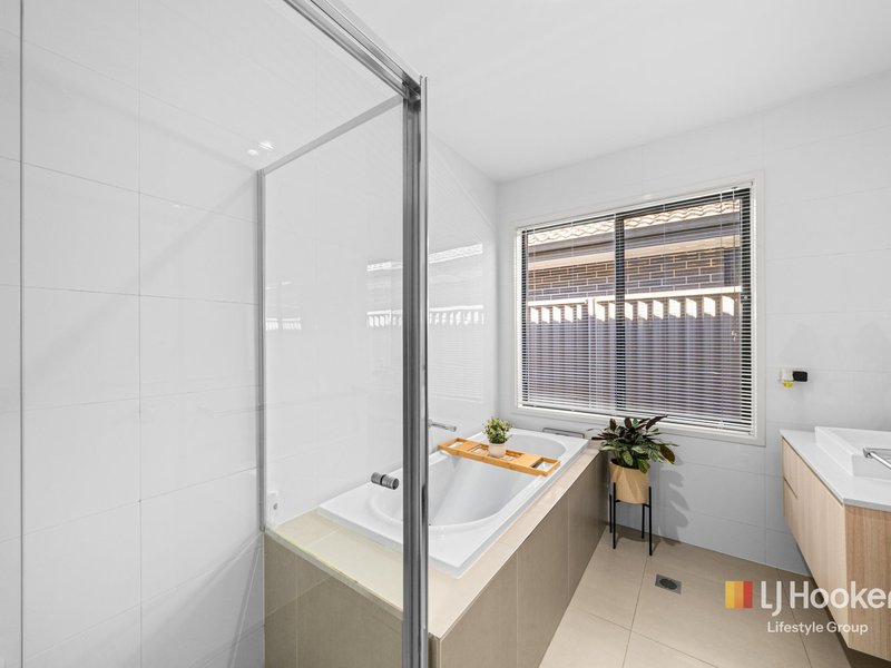 Photo - 37 Cain Avenue, Gregory Hills NSW 2557 - Image 10