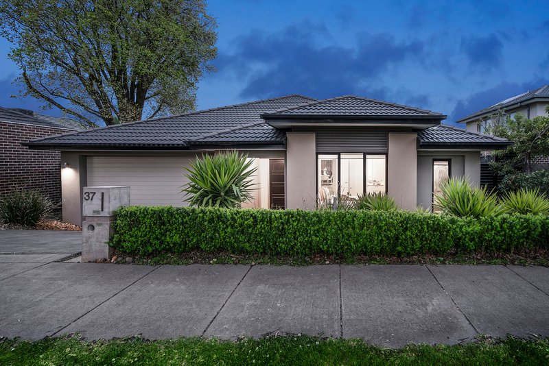 37 Camville Road, Mulgrave VIC 3170