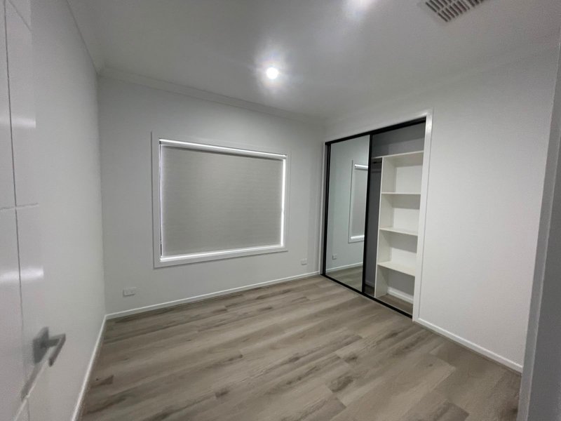 Photo - 37 Castello Drive, Deanside VIC 3336 - Image 5