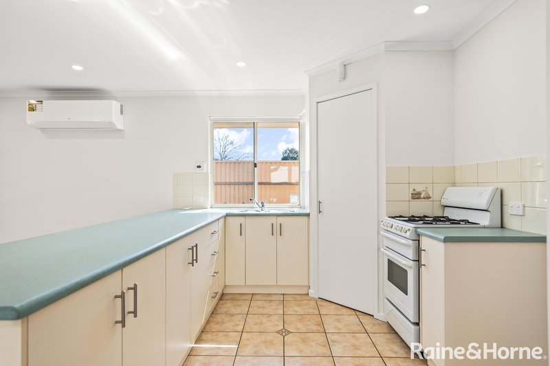 Photo - 37 Castle Court, Blakeview SA 5114 - Image 2