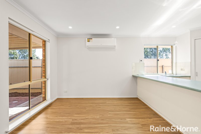 Photo - 37 Castle Court, Blakeview SA 5114 - Image 4