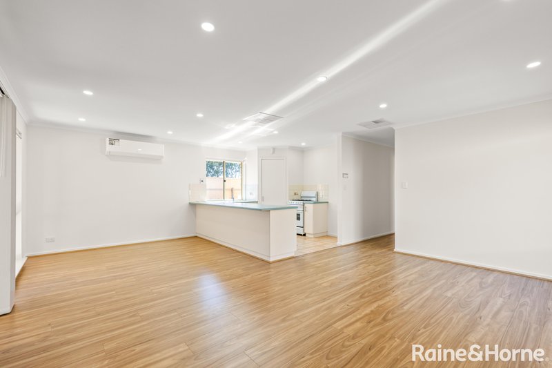 Photo - 37 Castle Court, Blakeview SA 5114 - Image 6