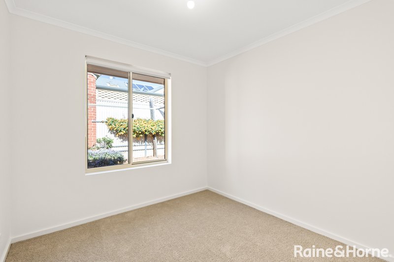 Photo - 37 Castle Court, Blakeview SA 5114 - Image 10