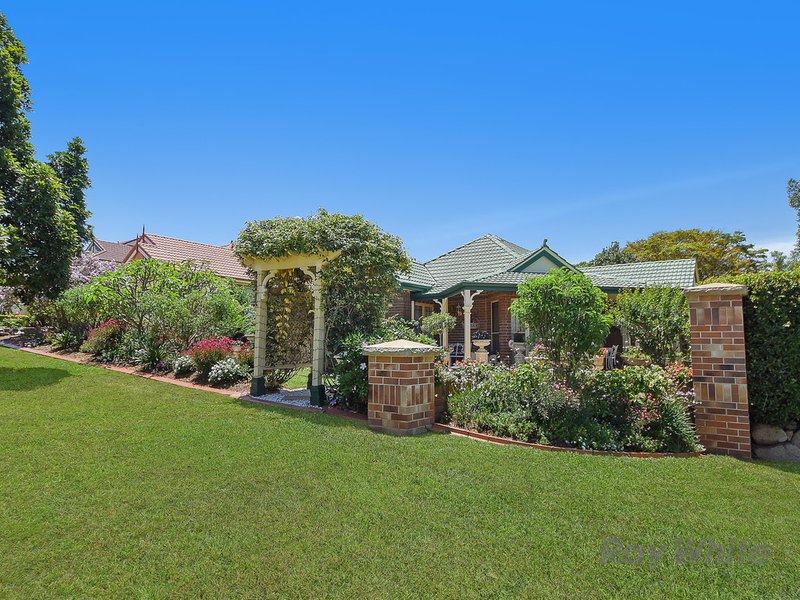 37 Castle Hill Drive, Murrumba Downs QLD 4503