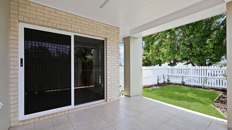 Photo - 37 Catto Street, Centenary Heights QLD 4350 - Image 17