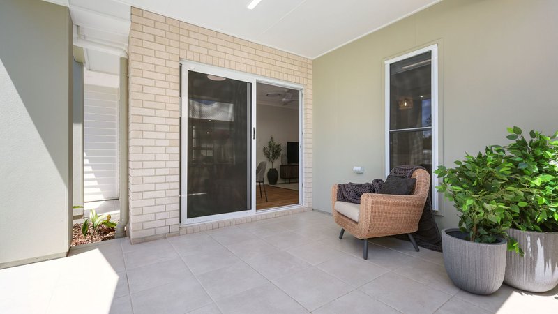 Photo - 37 Catto Street, Centenary Heights QLD 4350 - Image 18