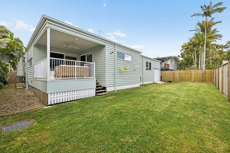 Photo - 37 Central Avenue, Scarborough QLD 4020 - Image 4