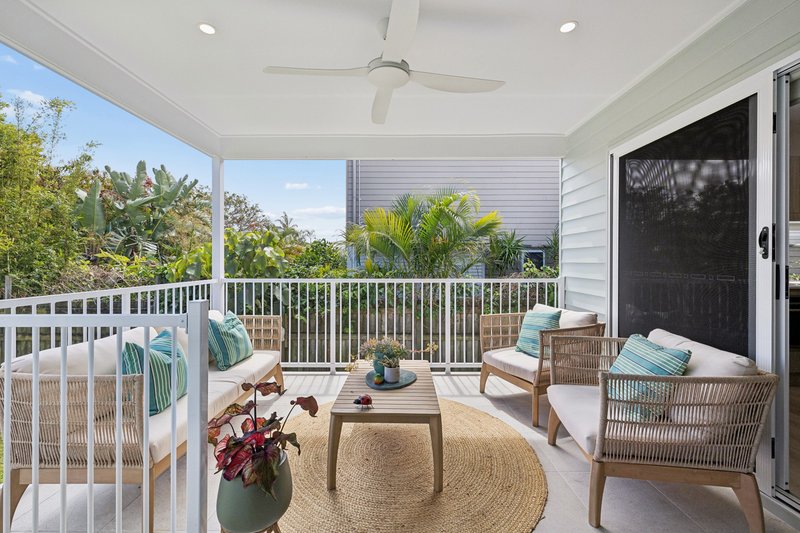 Photo - 37 Central Avenue, Scarborough QLD 4020 - Image 6