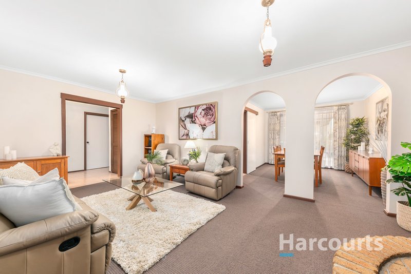 Photo - 37 Chartwell Drive, Wantirna VIC 3152 - Image 3