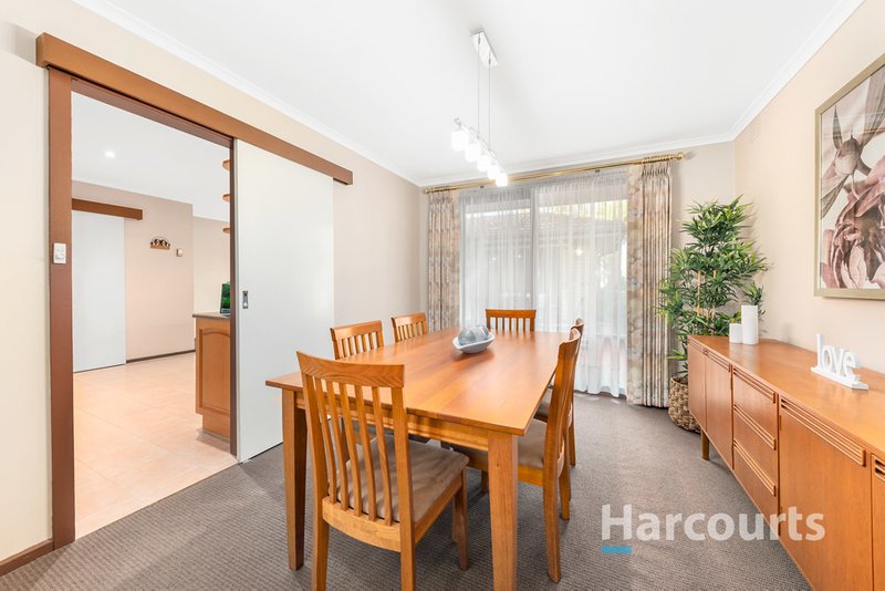 Photo - 37 Chartwell Drive, Wantirna VIC 3152 - Image 6