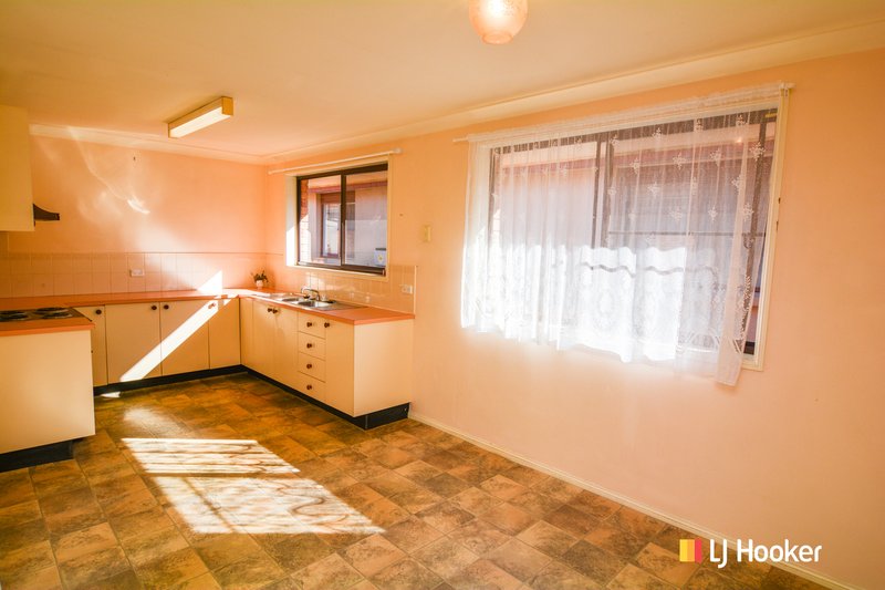 Photo - 37 Chifley Road, Lithgow NSW 2790 - Image 11