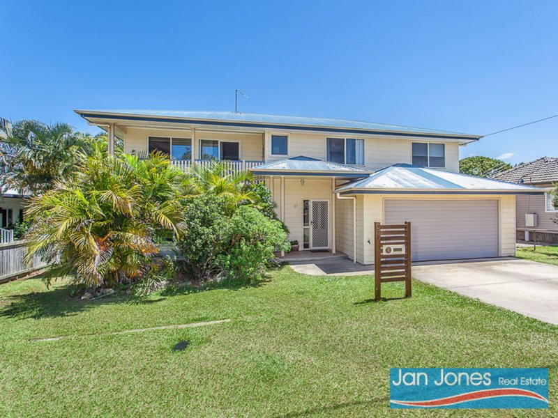 37 Collins Street, Woody Point QLD 4019