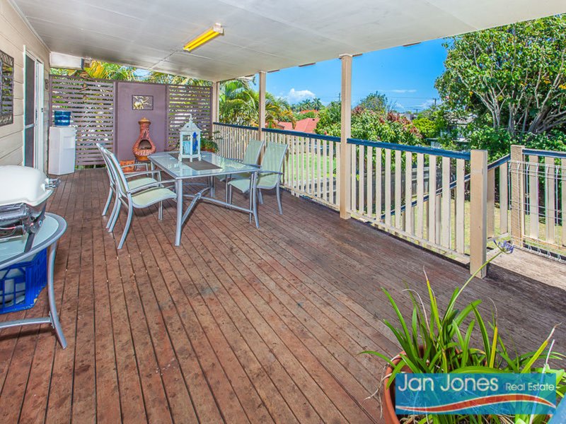 Photo - 37 Collins Street, Woody Point QLD 4019 - Image 6