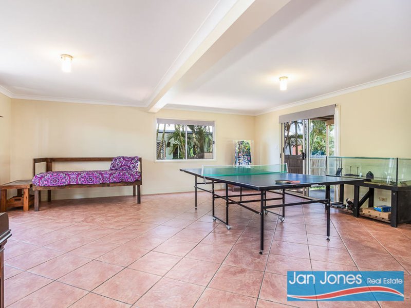 Photo - 37 Collins Street, Woody Point QLD 4019 - Image 11