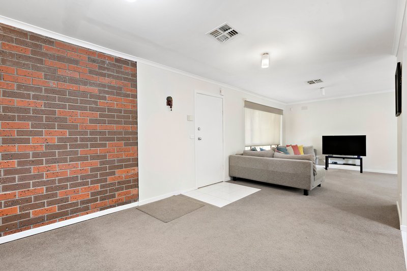 Photo - 3/7 Condah Court, Ashwood VIC 3147 - Image 6