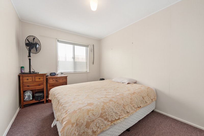 Photo - 37 Conley Street, Clontarf QLD 4019 - Image 4