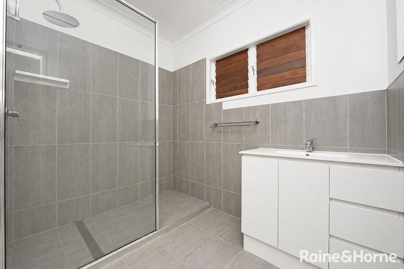 Photo - 37 Constance Drive, Kelso QLD 4815 - Image 6