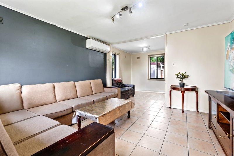 Photo - 37 Coonong Street, Busby NSW 2168 - Image 2