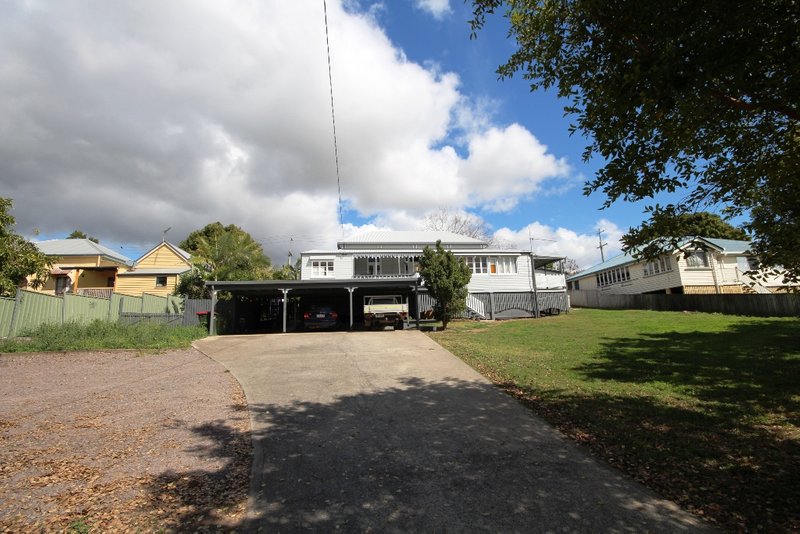 Photo - 37 Crescent Road, Gympie QLD 4570 - Image