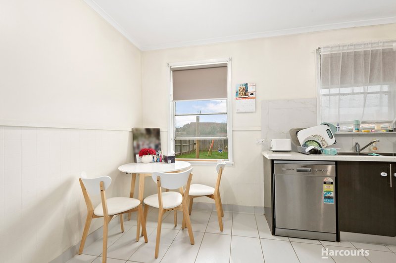 Photo - 37 Crimson Drive, Doveton VIC 3177 - Image 6