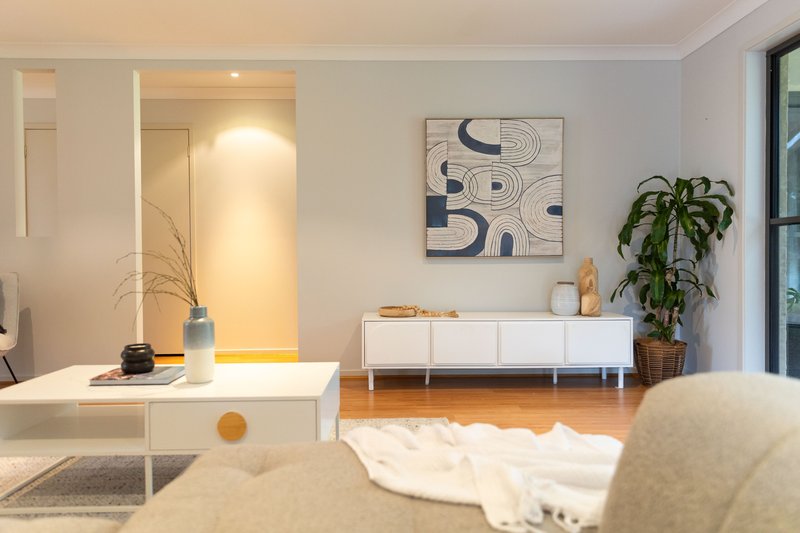 Photo - 37 Cupania Crescent, Garden Suburb NSW 2289 - Image 4