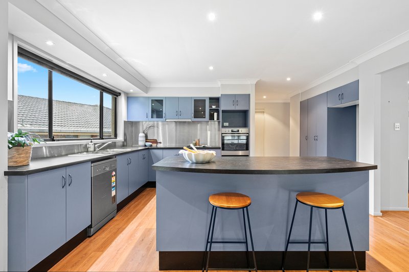 Photo - 37 Cupania Crescent, Garden Suburb NSW 2289 - Image 5