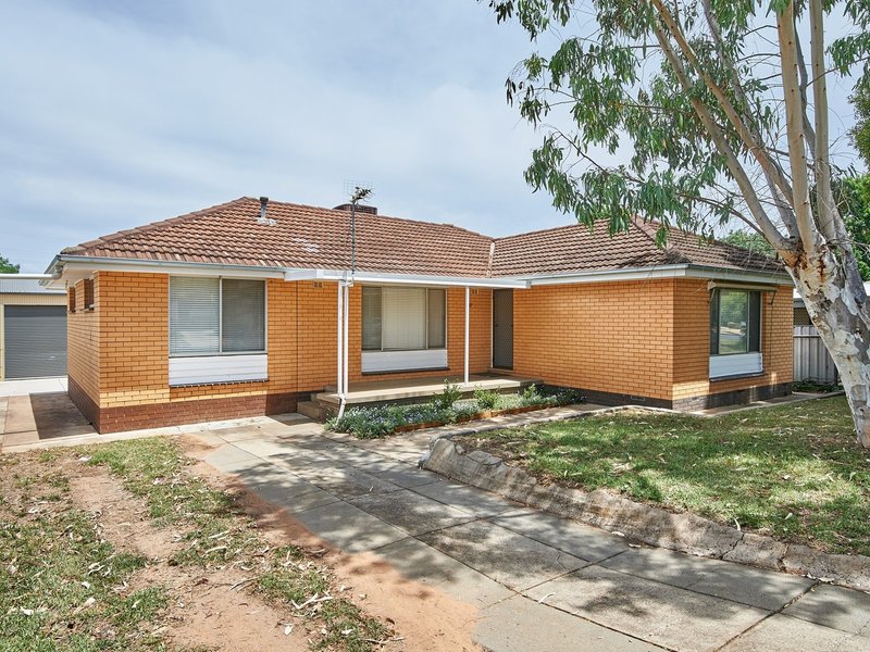 37 Cutler Avenue, Kooringal NSW 2650