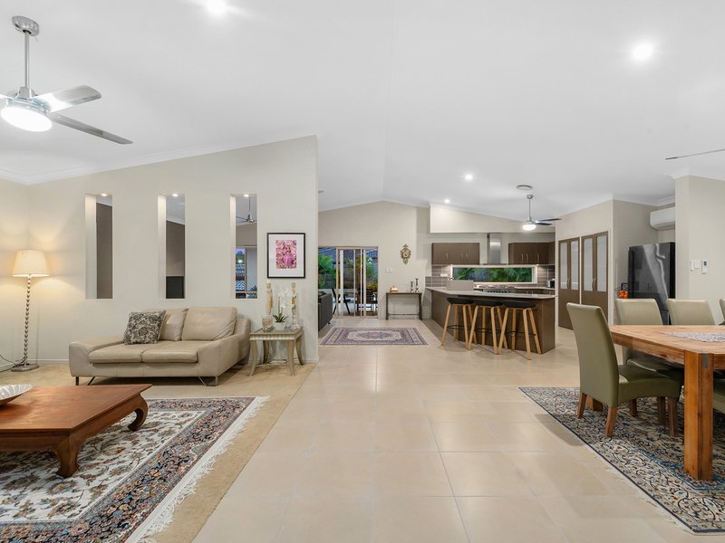 Photo - 37 Darien Street, Bridgeman Downs QLD 4035 - Image 3