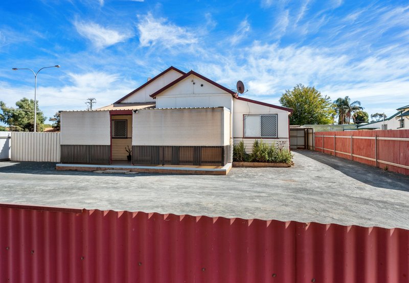 Photo - 37 Dart Street, South Kalgoorlie WA 6430 - Image 1