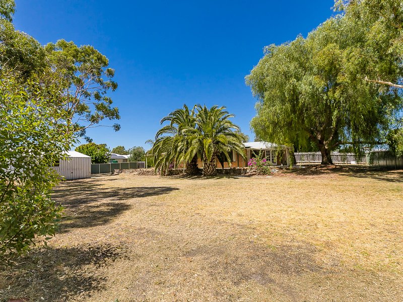 Photo - 37 Deanhead Street, Bullsbrook WA 6084 - Image 32