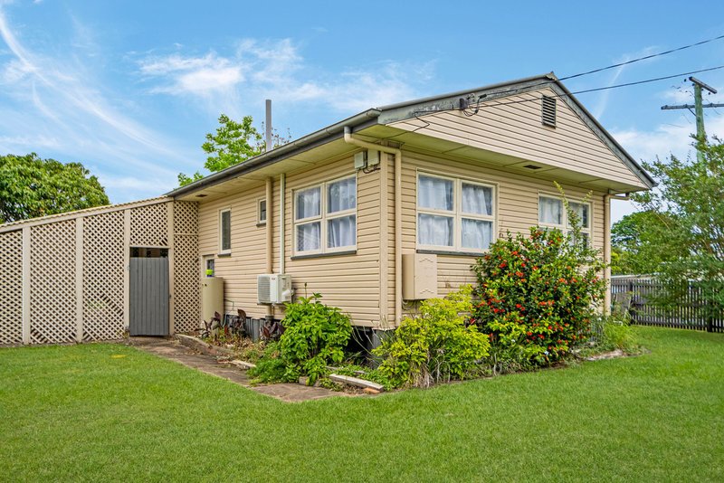 Photo - 37 Dell Street, Eastern Heights QLD 4305 - Image 10