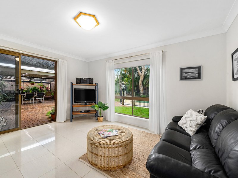 Photo - 37 Denver Road, Carseldine QLD 4034 - Image 6