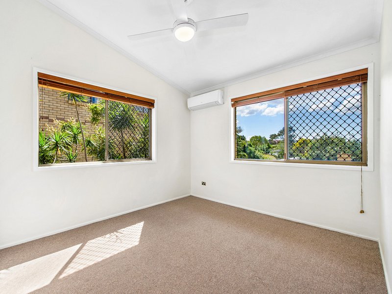 Photo - 37 Devona Street, Aspley QLD 4034 - Image 12