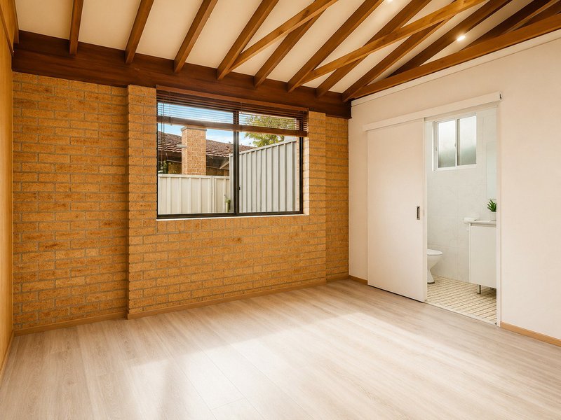 Photo - 37 Dickens Road, Wetherill Park NSW 2164 - Image 5