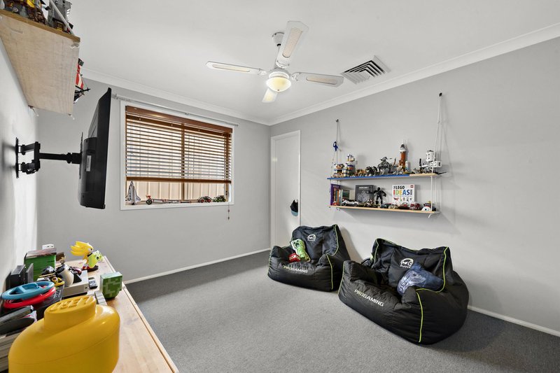 Photo - 37 Discovery Drive, Yass NSW 2582 - Image 15