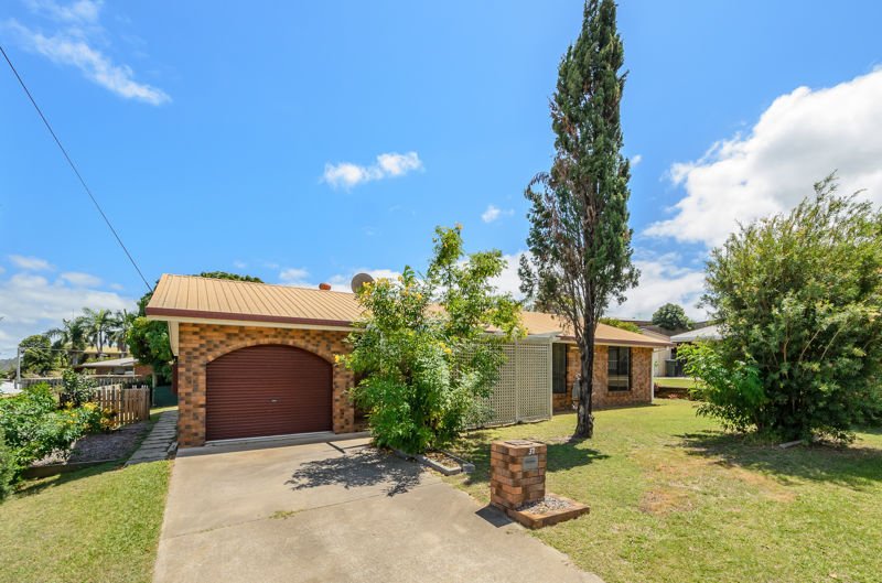 37 Dixon Drive, Telina QLD 4680