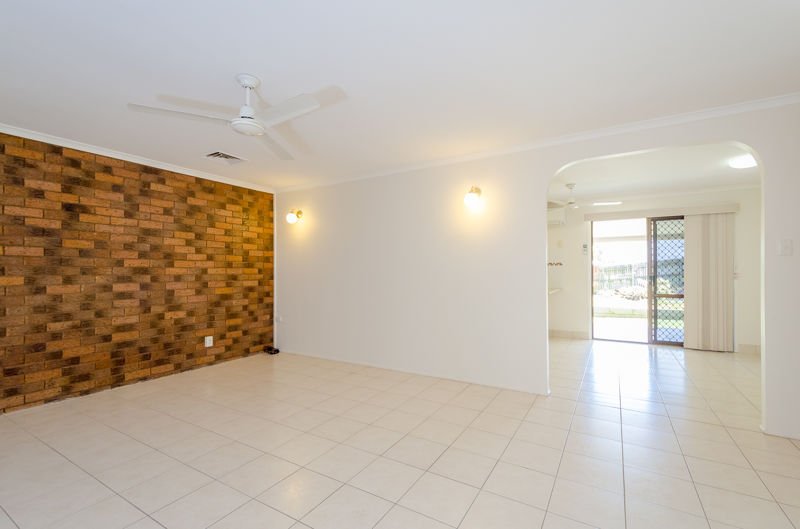 Photo - 37 Dixon Drive, Telina QLD 4680 - Image 4