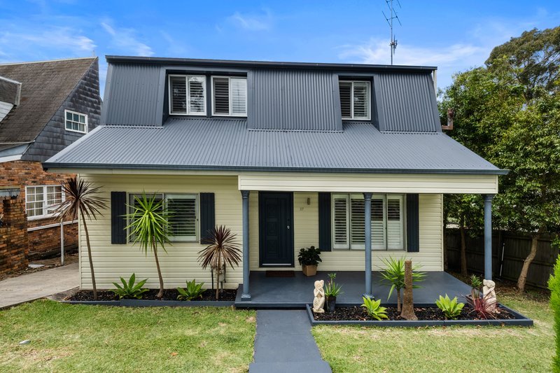 37 Donegal Road, Berkeley Vale NSW 2261