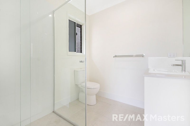 Photo - 37 Drysdale Cres , Bundamba QLD 4304 - Image 10