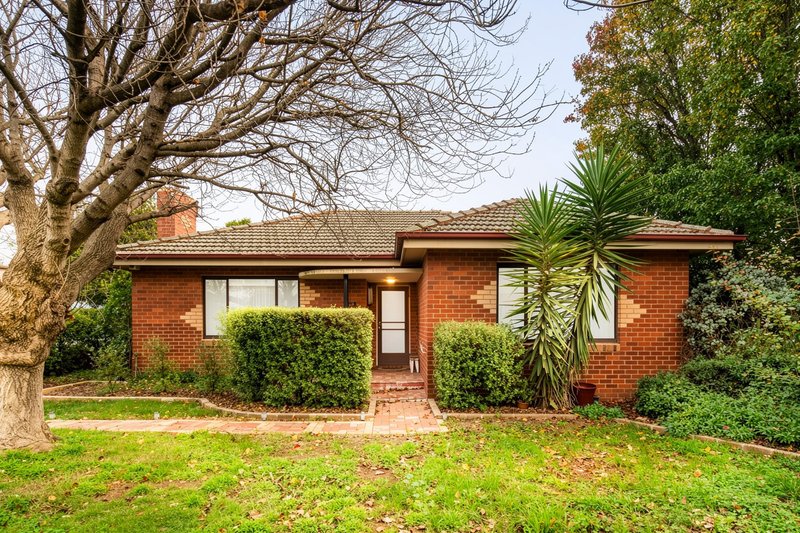 Photo - 37 Duncans Road, Werribee VIC 3030 - Image 1