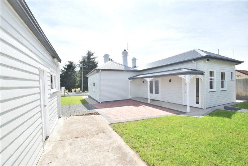 Photo - 37 East Barrack St , Deloraine TAS 7304 - Image 11