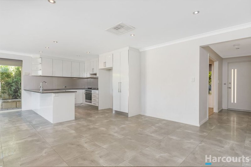 Photo - 37 Eastleigh Loop, Currambine WA 6028 - Image 17