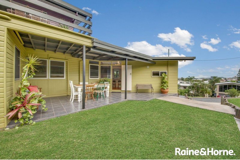 Photo - 37 Eden Street, South Gladstone QLD 4680 - Image 15