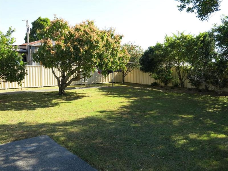 Photo - 37 Edinburgh Drive, Taree NSW 2430 - Image 20