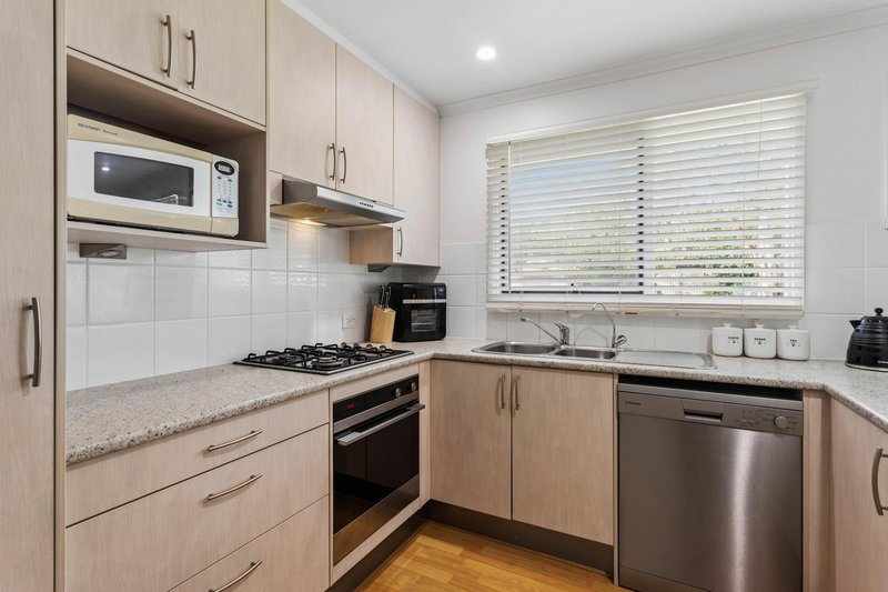 Photo - 37 Ellis Avenue, Morphett Vale SA 5162 - Image 6