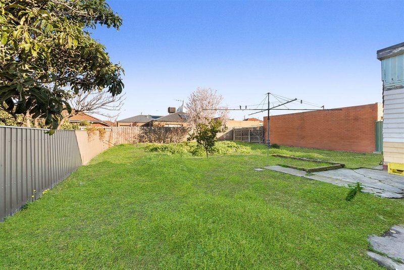 Photo - 37 Elsie Street, Bell Park VIC 3215 - Image 6