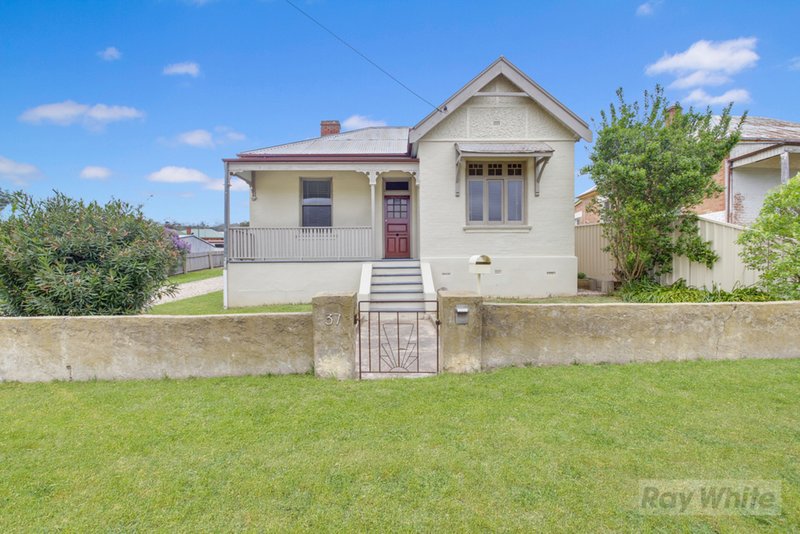 37 Emma Street, Goulburn NSW 2580